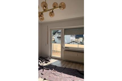 Helle 4-Zimmer Wohnung in Gelnhausen - Köln Kalk