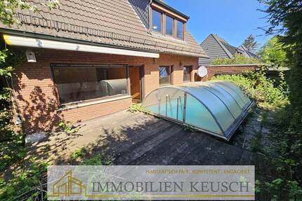 Einfamilienhaus in in begehrter & zentraler Lage von HB-Neustadt mit Potential, Garage, Balkon&Pool - Bremen Neuenland