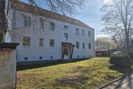 3-Zimmer-Wohnung mit Balkon in ruhiger Lage in 06493 Neudorf - Ballenstedt