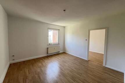 Wohnung zum Kaufen in Düsseldorf 275.000,00 € 49.58 m²