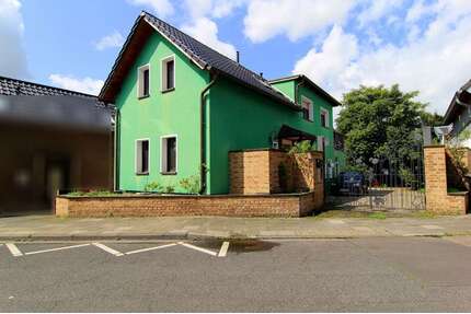 Haus zum Kaufen in Köln Rondorf 1.700.000,00 € 364 m² - Köln / Rondorf
