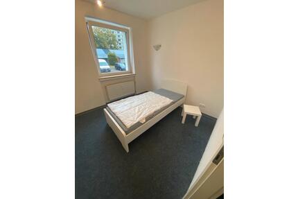 Möbliertes WG Zimmer - 1a Lage - 311,00&nbsp;EUR Kaltmiete, ca.&nbsp; 16,00&nbsp;m&sup2; in Rendsburg (PLZ: 24768)