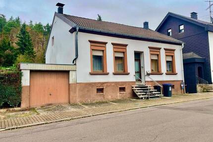 freistehendes Einfamilienhaus mit großem Garten ! - Großrosseln Emmersweiler