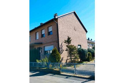 Haus zu vermieten - 1.550,00&nbsp;EUR Kaltmiete, ca.&nbsp; 100,00&nbsp;m&sup2; in Bornheim (PLZ: 53332)