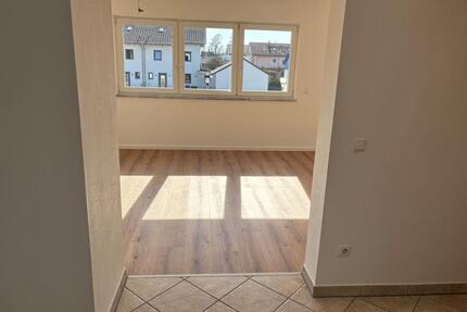 Moderne und neuwertige Wohnung in Ampfing zu vermieten!