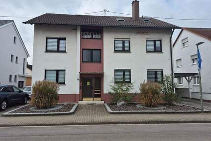 Schnuckelige DG Wohnung mit EBK - Karlsruhe Neureut