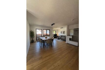 - Kurzfristig beziehbare, renovierte 3-4-Zimmer Maisonette-Wohnung in Murrhardt! -