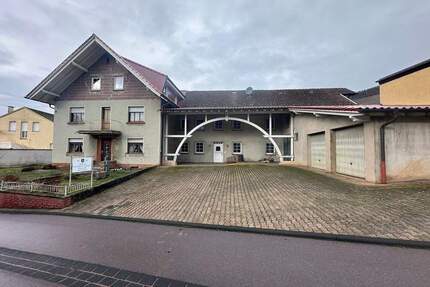 Investoren-Selbstständige Aufgepasst:Haus inkl.Gewerbefläche mit viel Potential - Ockfen