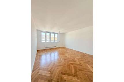 Wohnung zum Mieten in Stuttgart 450,00 € 16 m²