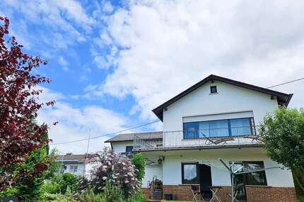 Haus zum Kaufen in Birlenbach 449.000,00 € 95.24 m²