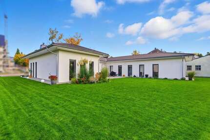 Haus zum Kaufen in Claußnitz 580.000,00 € 182 m²