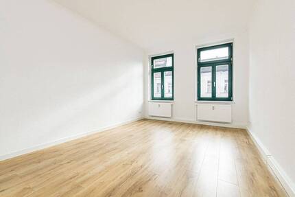 Stilvolles Wohnen für Singles oder Paare - 2-Zimmer-Altbauwohnung mit Balkon - Leipzig Stötteritz