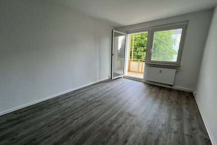 Wohnung zum Mieten in Chemnitz 260,00 € 47.98 m²