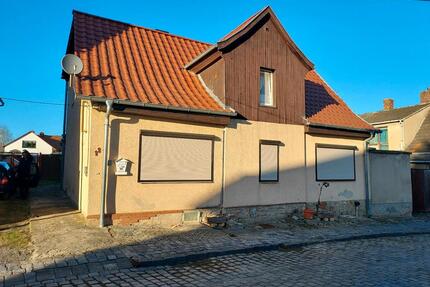 Haus in Polleben - 23.000,00&nbsp;EUR Kaufpreis, ca.&nbsp; 120,00&nbsp;m&sup2; in Eisleben (Lutherstadt) (PLZ: 06295)