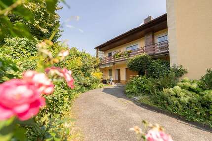 Haus zum Kaufen in Mitwitz 155.000,00 € 226 m²