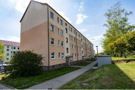 Wohnung zum Mieten in Aschersleben 339,79 € 61.78 m²