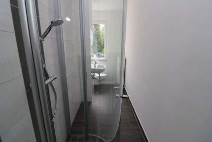 EG-Wohnung mit bodengleicher Dusche...da freuen sich nicht nur die Umzugshelfer! - Freiberg