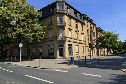 Haus zum Kaufen in Frankfurt am Main 2.669.973,00 € 963 m²