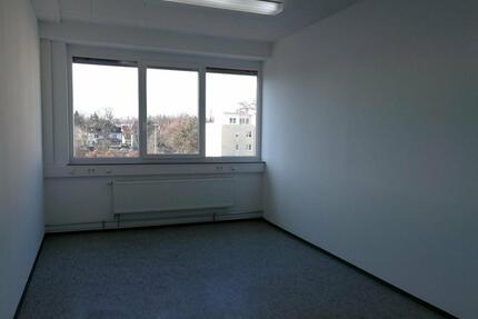Mehrere kleine Büros ab 20 m². - 340,00&nbsp;EUR Kaltmiete, in Villingen-Schwenningen (PLZ: 78048) Kopsbühl
