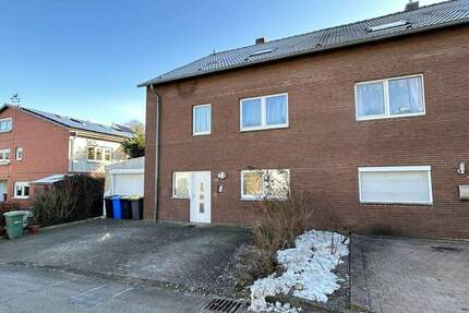 Charmante Doppelhaushälfte mit Garten, Terrasse, Garage in Warburg-Bonenburg - Nordrhein-Westfalen - Warburg
