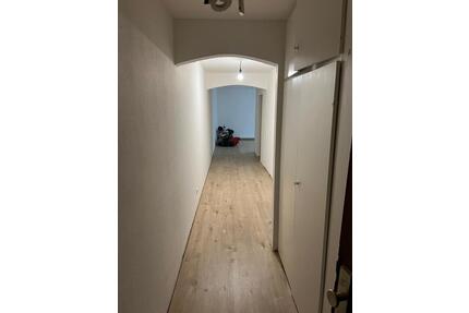 Helle 3-Zimmer Wohnung mit großem Sonnenbalkon in Bergheim