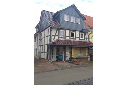 Haus mit Laden in Reinhardshagen - Vaake
