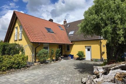 Einfamilienhaus mit Garten und Doppelgarage in 97539 Wonfurt (ID 10681)