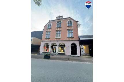 Haus zum Kaufen in Bad Salzuflen 289.999,00 € 245 m²