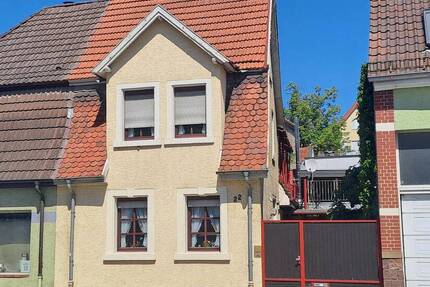 Wiesloch*** Doppelhaushälfte in zentraler Lage sucht ambitionierten Heimwerker