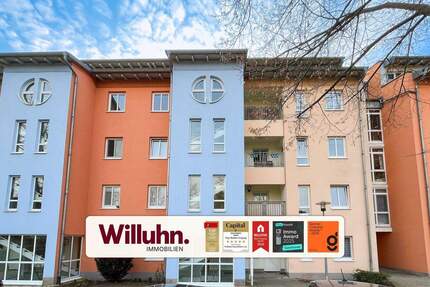 Wohnen mit Komfort: 3-Raumwohnung mit Parkett, 2 Balkonen & Tiefgarage - Weißenfels