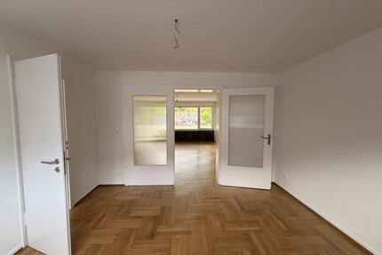Exklusive 4-Zimmer-Wohnung im Erstbezug nach Sanierung mit Balkon in bester Lage von Baden-Baden