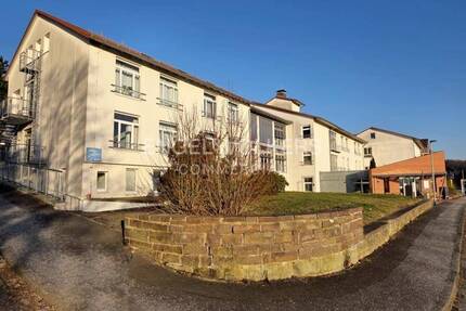 Ehemaliges Pflegeheim mit Weitblick zu verkaufen - Hessisch Lichtenau Fürstenhagen
