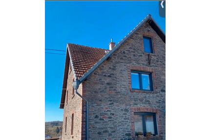 Altes Bauernhaus mit Nebengebäude, Stall, Scheune, Garage im WW - Hellenhahn-Schellenberg