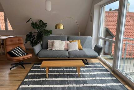 Moderne Penthouse-Wohnung mit großer Sonnenterrasse und schönem Ausblick im Herzen von Abensberg