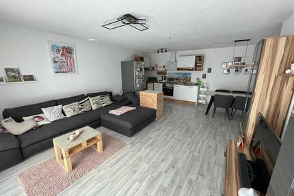 MODERNE & HELLE 2-ZIMMER-WOHNUNG MIT XXL-TERRASSE – KfW 75 - Deißlingen