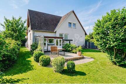 Haus zum Kaufen in Barnstedt 385.000,00 € 210 m²