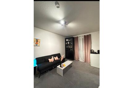 1-Zimmer-Wohnung (37 m²) nur für Frauen verfügbar – ab 01.02. - Hamburg Langenhorn