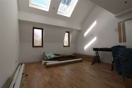Wohnung zum Mieten in Plauen 925,00 € 154 m²