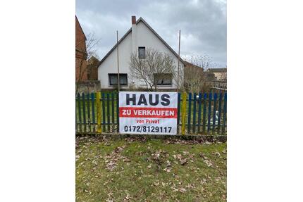 Haus ca 100m2 5 Zi 4700m2 Grundstück + Nebengebäude + Scheune - Lenzen (Elbe)
