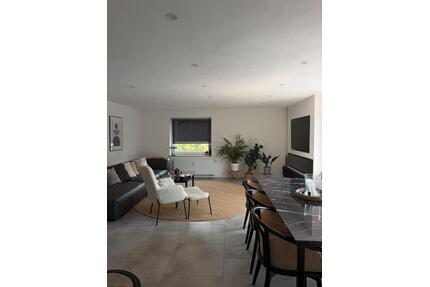 Eigentumswohnung mit großer Terrasse, Garage & 2 Stellplätzen - Kirchheim unter Teck