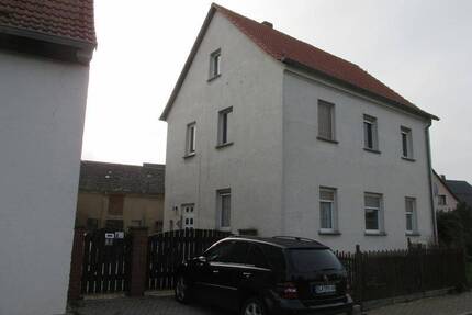 Einfamilienhaus mit Nebengelass in Elsteraue