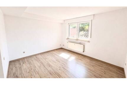 Osnabrück | Gepflegte 2 - Zimmer-Wohnung mit Einbauküche und Stellplatz