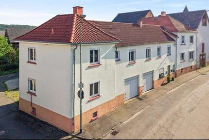 Haus zum Kaufen in Lich 159.000,00 € 200 m²