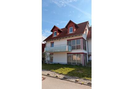 Attraktive Doppelhaushälfte in Herschfeld, Aussichtslage - Bad Neustadt an der Saale