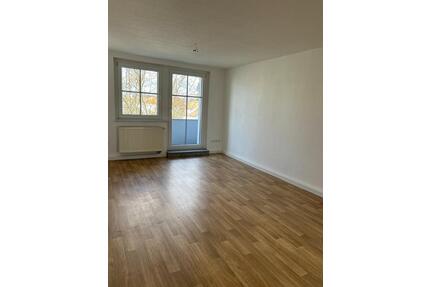 3 Raumwohnung mit Balkon - 484,00&nbsp;EUR Kaltmiete, ca.&nbsp; 64,85&nbsp;m&sup2; in Niesky (PLZ: 02906)