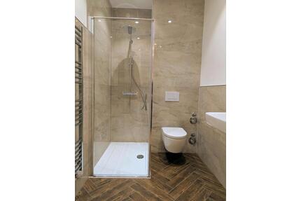 Luxuriöse, sanierte 2-Zimmer-Wohnung + Balkon nahe Schrevenpark - Kiel Schreventeich