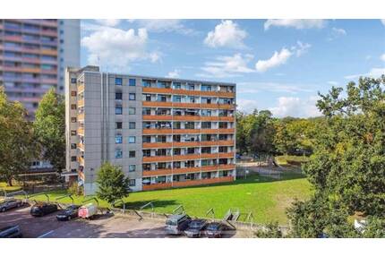 Sanierte & vollmöblierte 2-Zimmer-Wohnung mit Balkon & Stellplatz - Offenbach Offenbach am Main