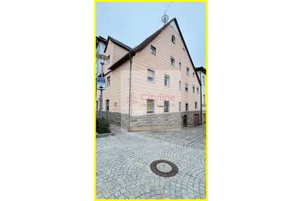 Haus zum Kaufen in Schwabach 375.000,00 € 223.82 m²
