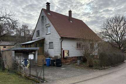 Haus zum Kaufen in Niederstetten 134.400,00 € 147.74 m²