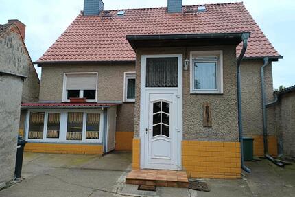 Einfamilienhaus - 150.000,00&nbsp;EUR Kaufpreis, ca.&nbsp; 130,00&nbsp;m&sup2; in Erxleben (PLZ: 39343)